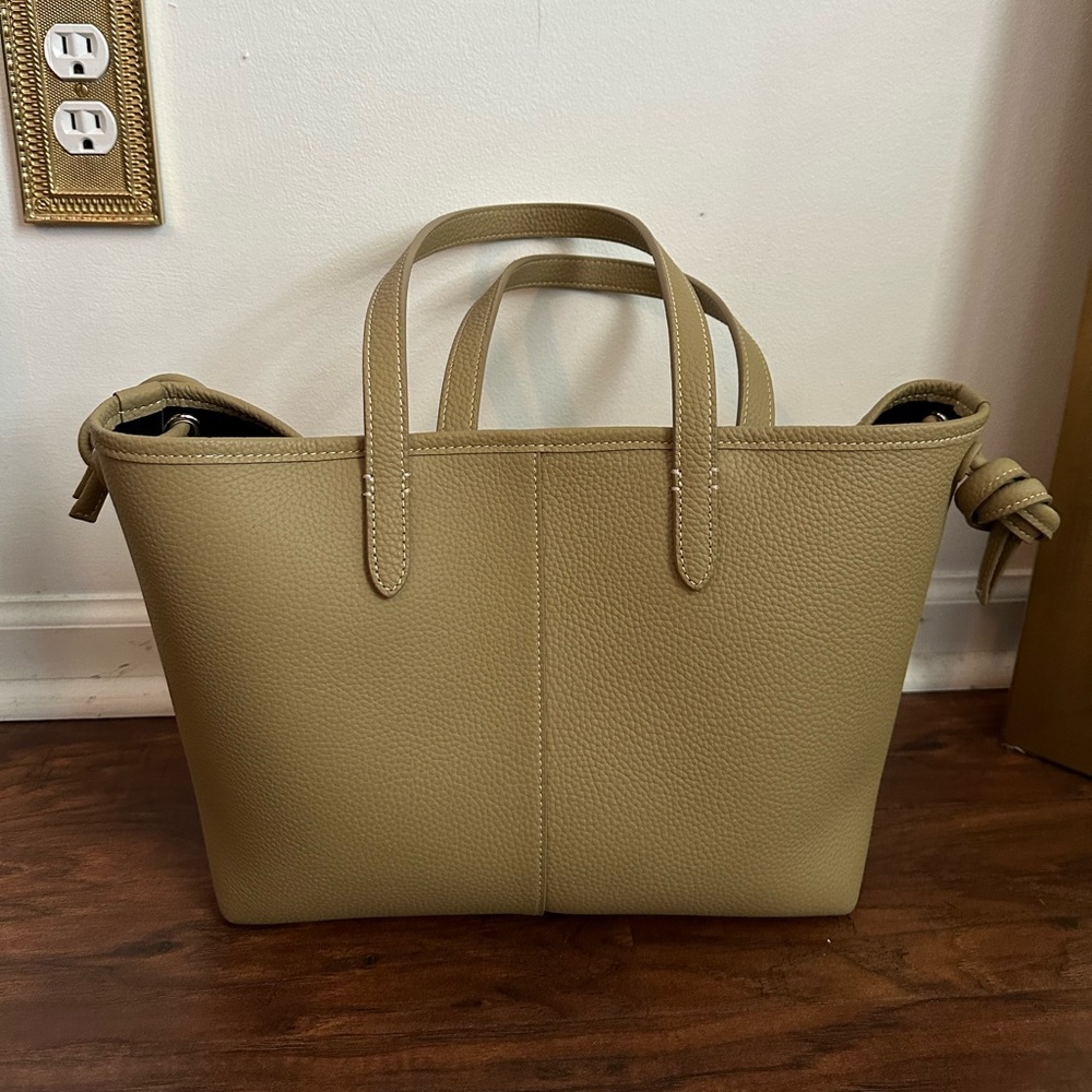 Vasic Leather Tote Bag